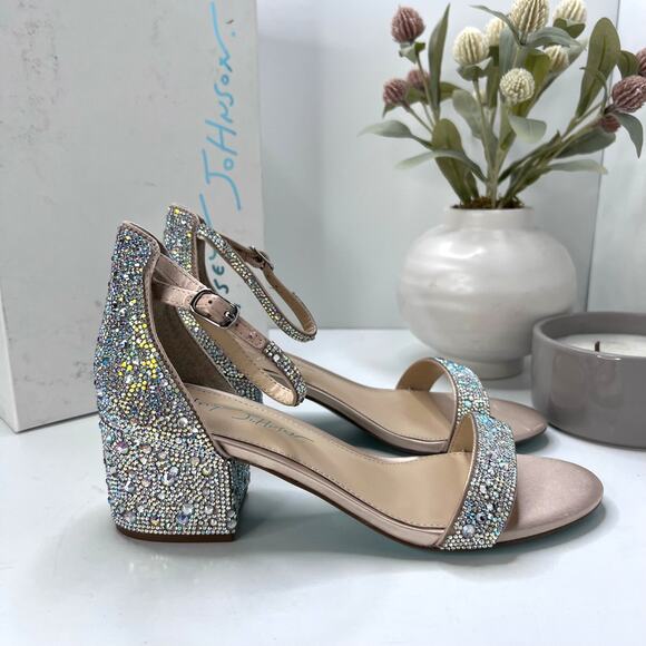 Betsey Johnson SB-Mari Block Heel Sandal Rhinestone Champagne Women 7.5W TriedOn - Picture 3 of 11
